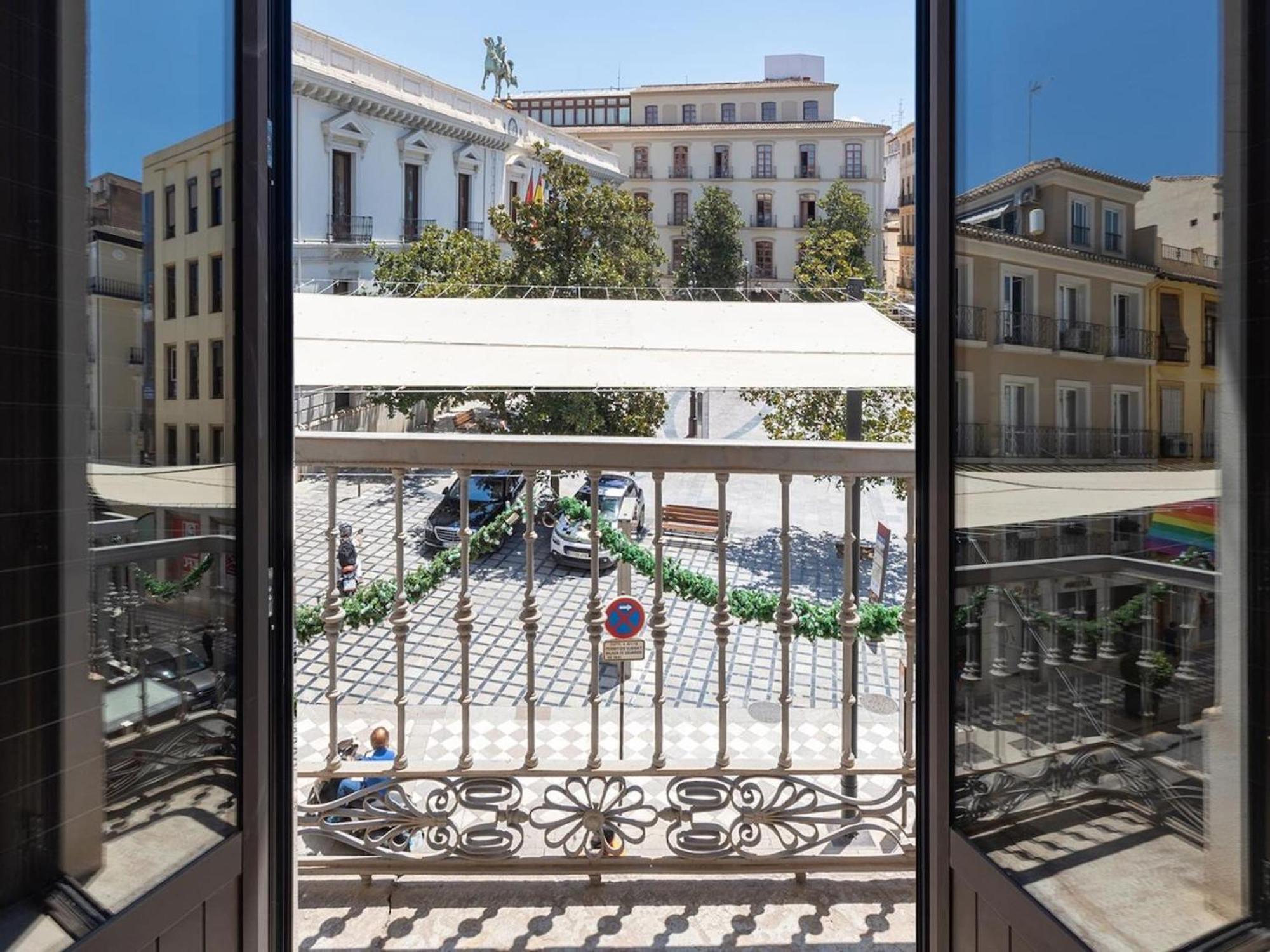 Chezmoihomes Town Hall Apartment Granada Buitenkant foto