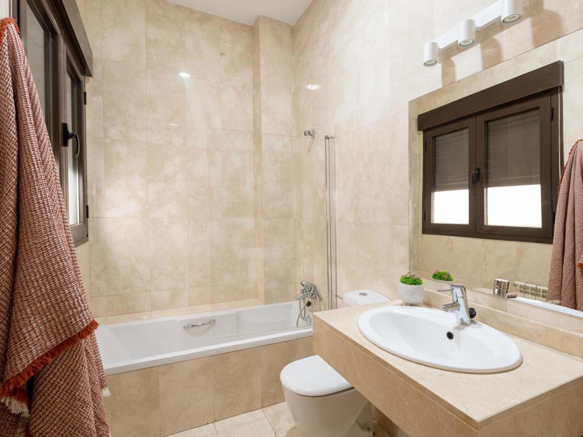 Chezmoihomes Town Hall Apartment Granada Buitenkant foto